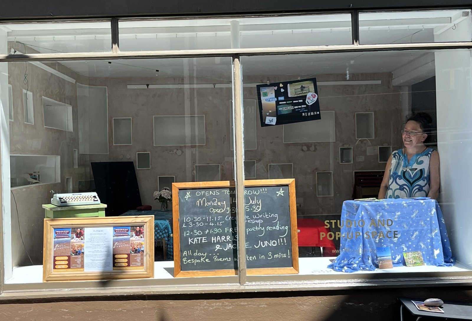 GoFundMe launched for Poetry Pop Up 2!